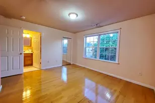 27 Jewett Ave, Jersey City, NJ 07304 - Photo 3