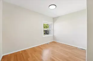 12 Saddlewood Ct, Jersey City, NJ 07302 - Photo 17