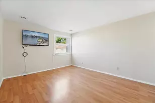 12 Saddlewood Ct, Jersey City, NJ 07302 - Photo 9