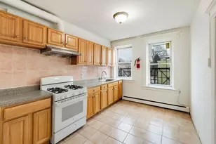 572 West Side Ave, Jersey City, NJ 07304 - Photo 9