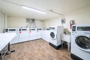 107 Kensington Ave, Jersey City, NJ 07304 - Photo 23