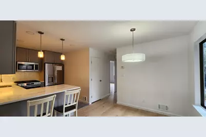 89 Harbor Key Harbor Key #89, Secaucus, NJ 07094 - Photo 9