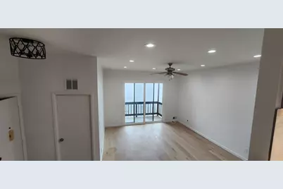 89 Harbor Key Harbor Key #89, Secaucus, NJ 07094 - Photo 3