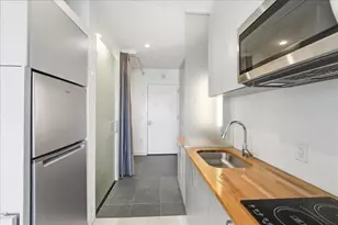 190 Academy St, Jersey City, NJ 07306 - Photo 9