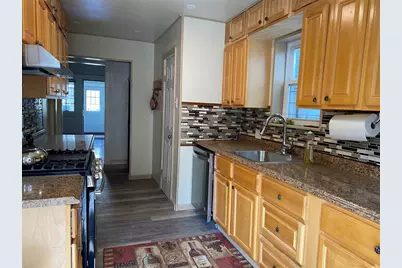 163 Jewett Ave #HOUSE, Jersey City, NJ 07304 - Photo 17