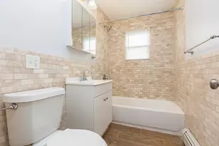 12 Kelly Pkwy, Bayonne, NJ 07002 - Photo 5