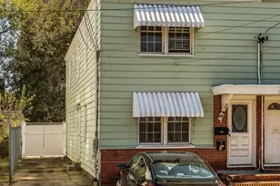 12 Kelly Pkwy, Bayonne, NJ 07002 - Photo 11