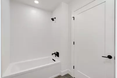 139 Christopher Columbus Dr #603, Jersey City, NJ 07302 - Photo 25