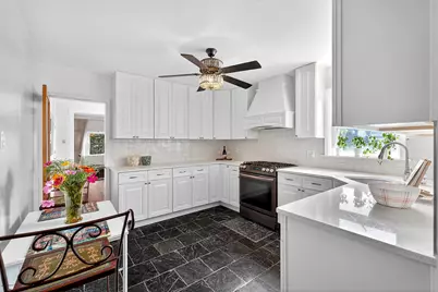 687 Avenue E, Bayonne, NJ 07002 - Photo 7