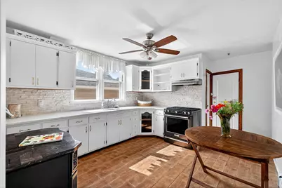 687 Avenue E, Bayonne, NJ 07002 - Photo 27