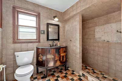 687 Avenue E, Bayonne, NJ 07002 - Photo 31