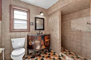 687 Ave E, Bayonne, NJ 07002 - Photo 31