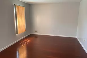 183 Hutton St, Jersey City, NJ 07307 - Photo 5