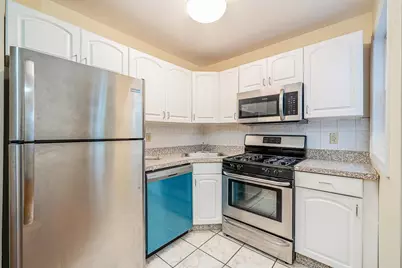 524-526 4th St #14, Union City, NJ 07087 - Photo 5