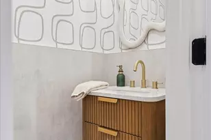 105 Laidlaw Ave, Jersey City, NJ 07306 - Photo 7