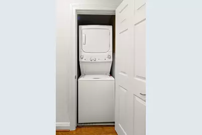 207 Shearwater Ct West #31, Jersey City, NJ 07305 - Photo 13