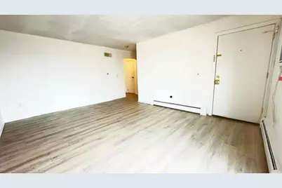 2200 Paterson Plank Rd #5, North Bergen, NJ 07047 - Photo 3