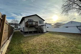 41 Kipp Ave, Elmwood Park, NJ 07407 - Photo 15