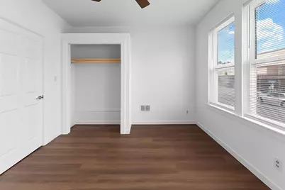 296 Pearsall Ave, Jersey City, NJ 07305 - Photo 17