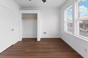 296 Pearsall Ave, Jersey City, NJ 07305 - Photo 17