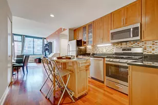 389 Washington St, Jersey City, NJ 07302 - Photo 3