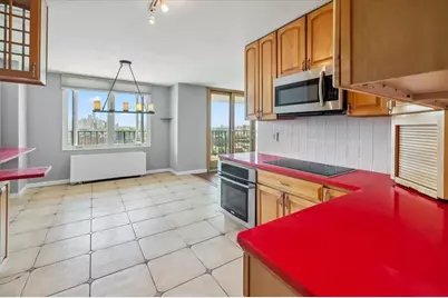 380 Mountain Rd #213, Union City, NJ 07087 - Photo 11
