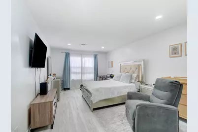 8841 Kennedy Blvd, North Bergen, NJ 07047 - Photo 5