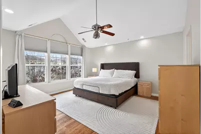 34 Marina Dr, Bayonne, NJ 07002 - Photo 13