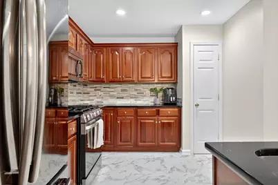 34 Marina Dr, Bayonne, NJ 07002 - Photo 3