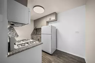 7000 Blvd E, Guttenberg, NJ 07093 - Photo 9