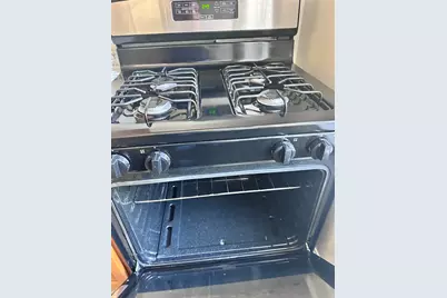 110 Lincoln St #4/2L, Jersey City, NJ 07307 - Photo 9