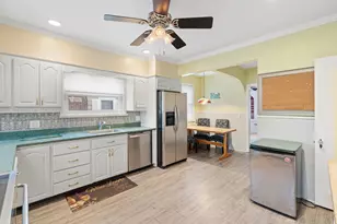 71 Georgian Ct, Hillside, NJ 07205 - Photo 13