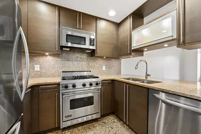 10 Regent St #608, Jersey City, NJ 07302 - Photo 7