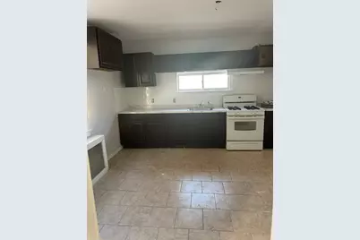 31 East 32nd St #2, Bayonne, NJ 07002 - Photo 5