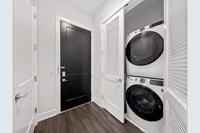 121 34th St #303, Union City, NJ 07087 - Photo 9