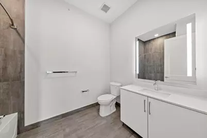 121 34th St #302, Union City, NJ 07087 - Photo 11