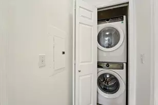 252 The Promenade, Edgewater, NJ 07020 - Photo 21