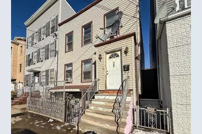 164 Griffith St #2, Jersey City, NJ 07307 - Photo 15