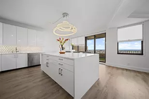 7002 Blvd E, Guttenberg, NJ 07093 - Photo 11