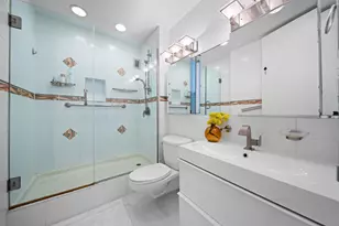 7002 Blvd E, Guttenberg, NJ 07093 - Photo 25