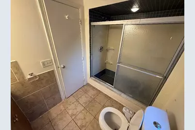 210 Ege Ave, Jersey City, NJ 07304 - Photo 43