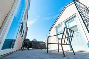 227 Christopher Columbus Dr, Jersey City, NJ 07302 - Photo 21