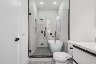 68 Thorne St, Jersey City, NJ 07307 - Photo 9