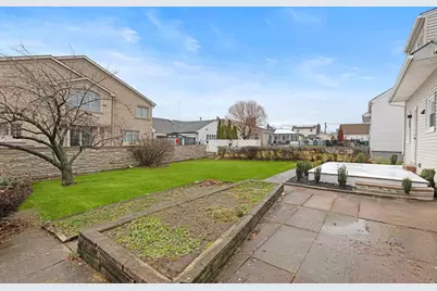 1054 Stonewall Lane, Secaucus, NJ 07094 - Photo 23