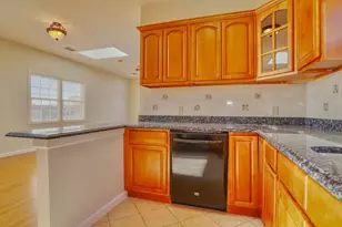 24 Emerson Ave, Jersey City, NJ 07306 - Photo 3