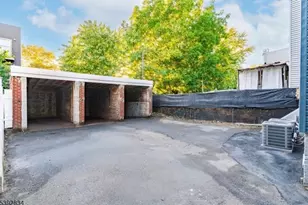 111 Clarke Ave, Jersey City, NJ 07304 - Photo 15