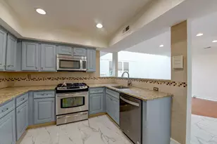 816 Topsail Ln, Secaucus, NJ 07094 - Photo 15