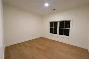 92 E 27th St, Bayonne, NJ 07002 - Photo 11