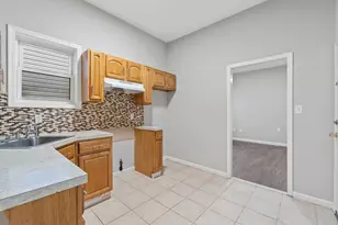 162 Clerk St, Jersey City, NJ 07305 - Photo 5