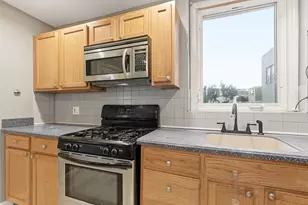 320 Clarendon St, Secaucus, NJ 07094 - Photo 5